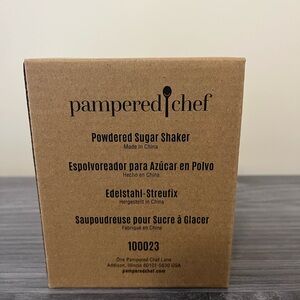 Pampered Chef Powdered Sugar Shaker